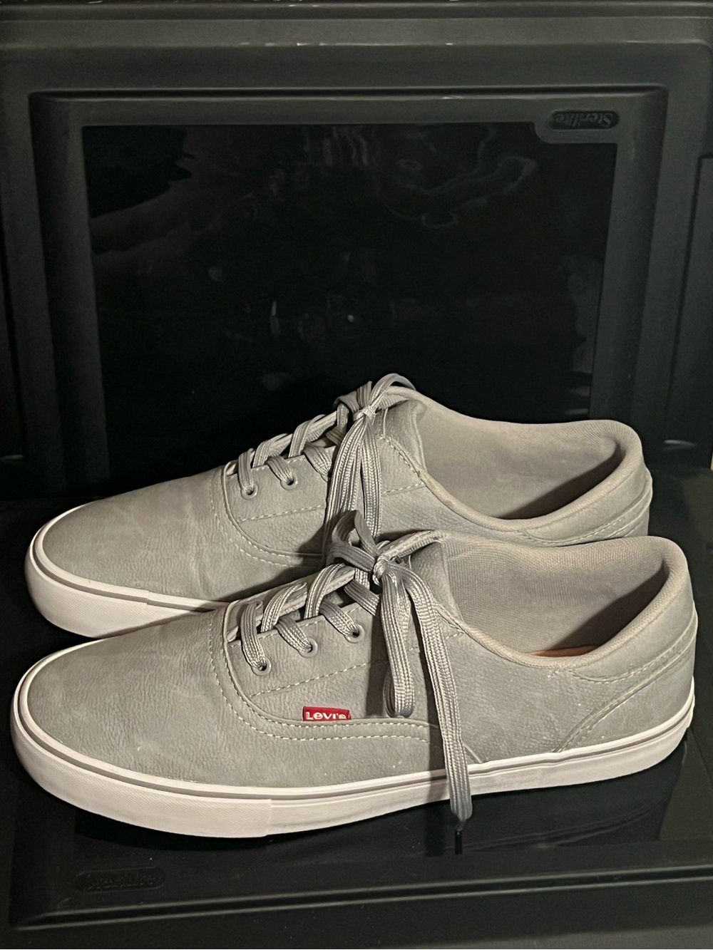 Levi's Men's Leather Sneakers SZ-13 EUC